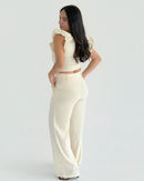 Sophisticated cream set