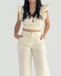 Sophisticated cream set